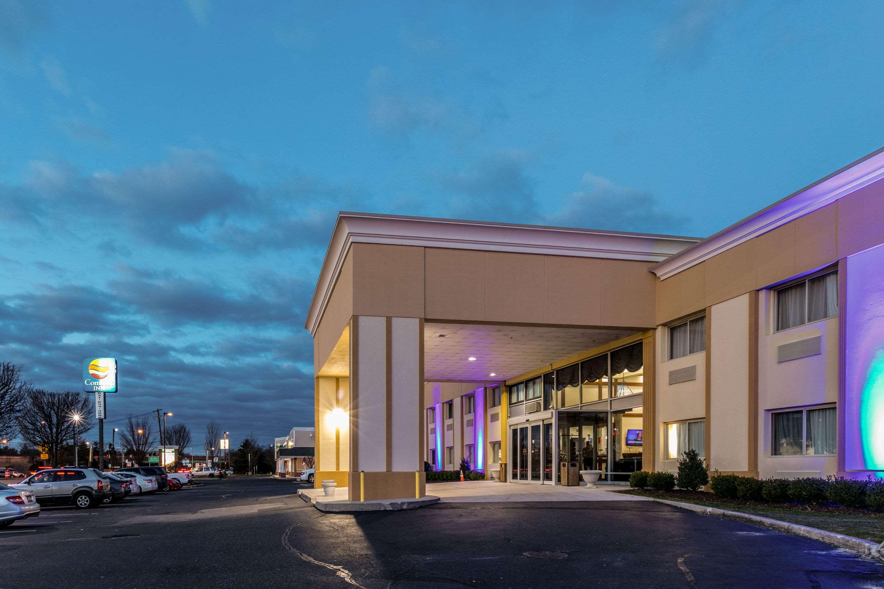 Comfort Inn Medford-Long Island Exterior foto