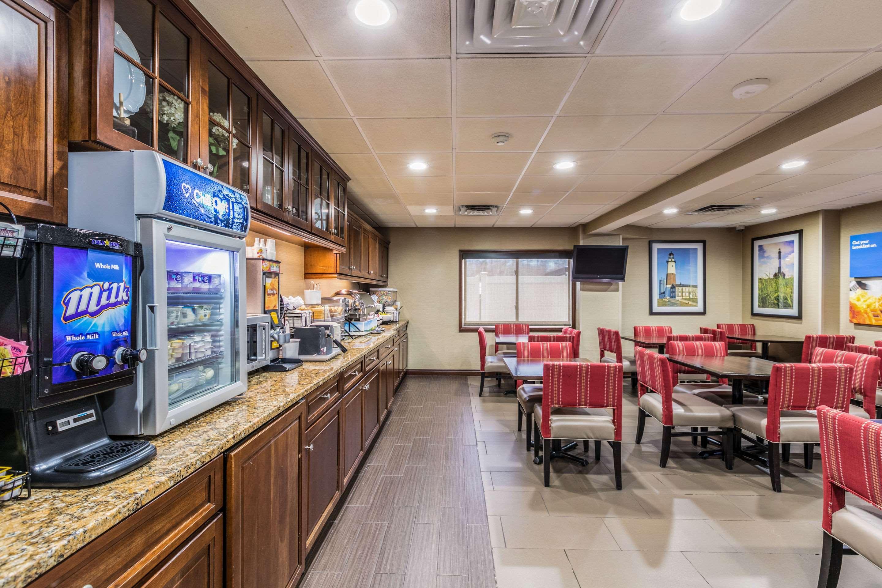 Comfort Inn Medford-Long Island Exterior foto